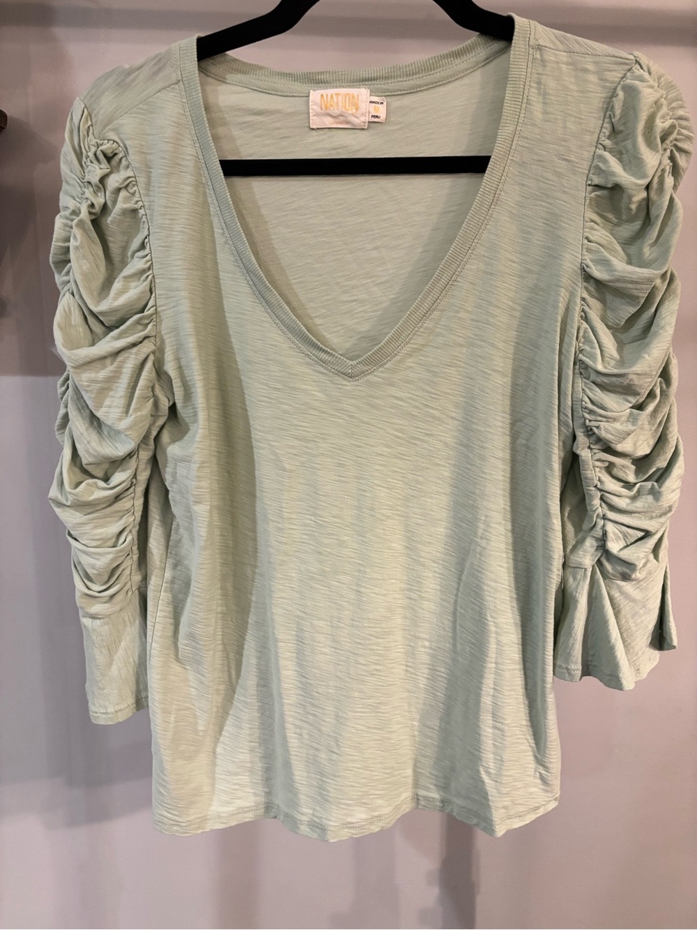 Nation LTD Sage Green Ruched Sleeve V-Neck Top women’s size medium